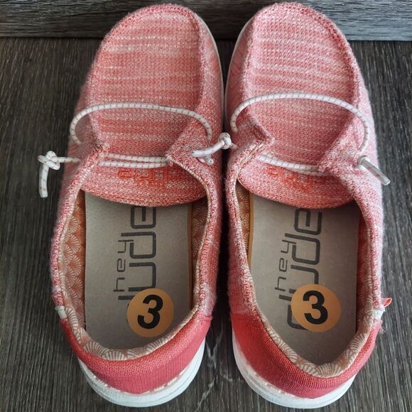 EUC Hey Dude Wendy Stretch Coral Pearl Moccasin 3Y - Picture 6 of 10